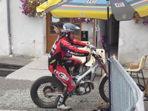 P1000569r